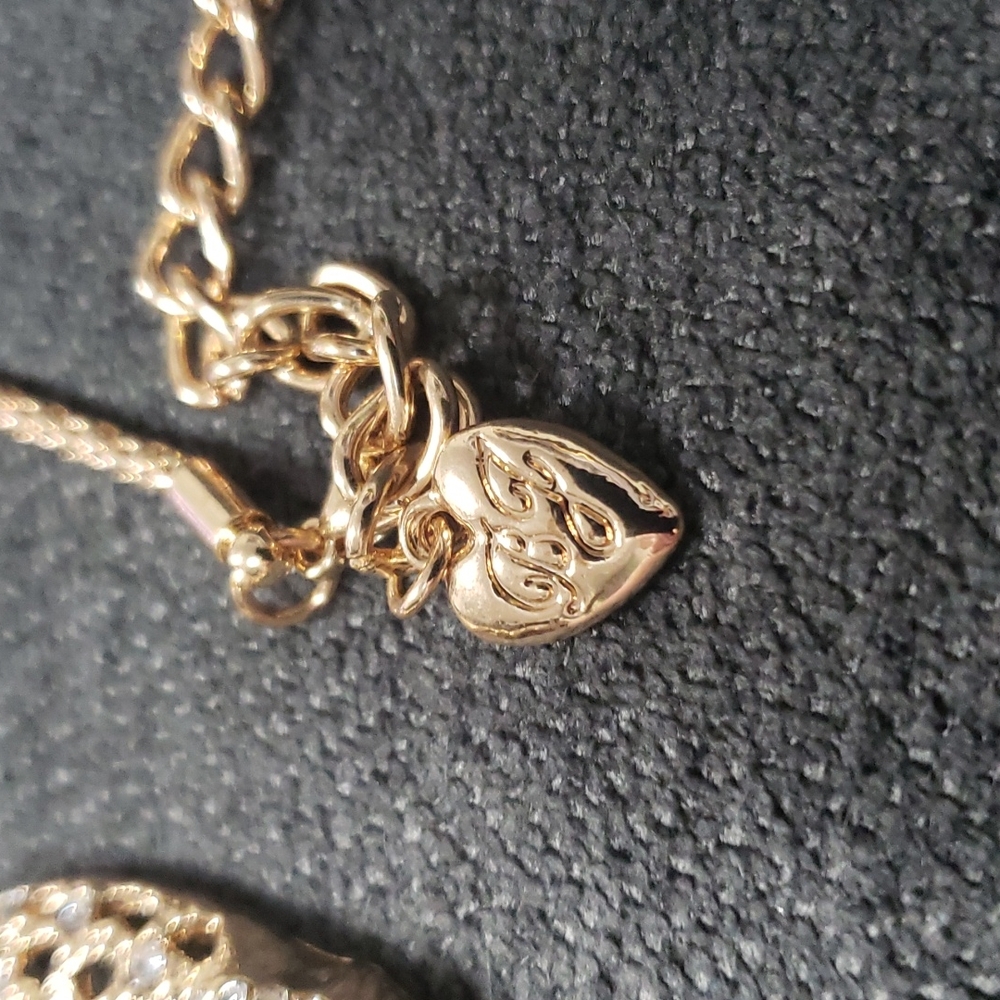 Betsey Johnson Necklace - Picture 3 of 9
